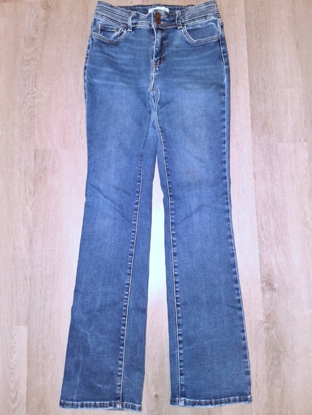 Vervet Blue Flared Jeans Size 29 Distressed Denim Flares Wide Leg Boot Cut